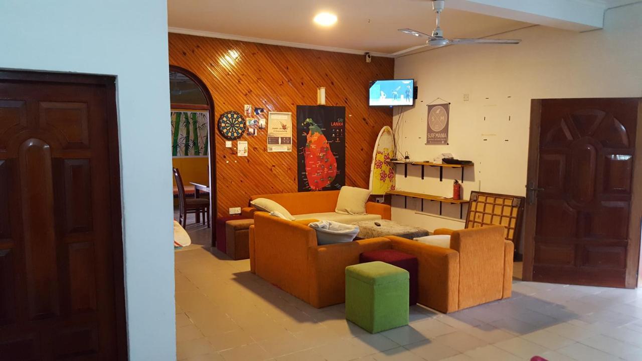 The Backpack Hub At Weligama Hostel Exterior photo