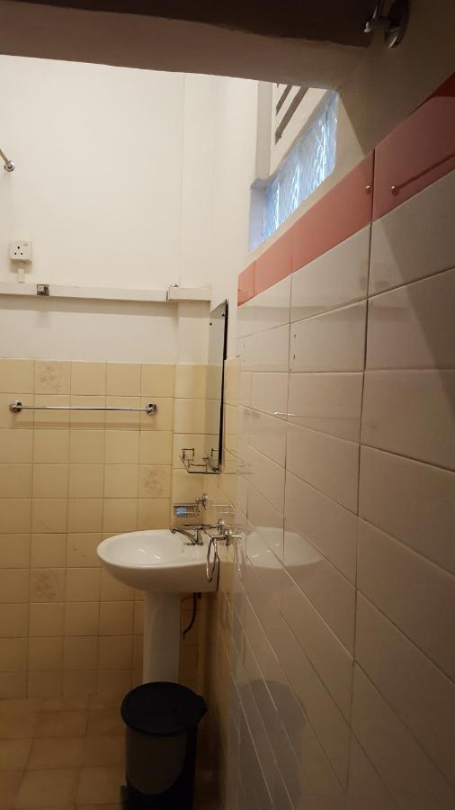 The Backpack Hub At Weligama Hostel Exterior photo