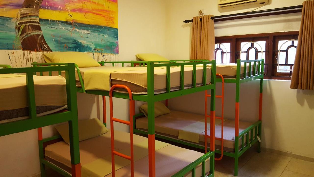 The Backpack Hub At Weligama Hostel Exterior photo