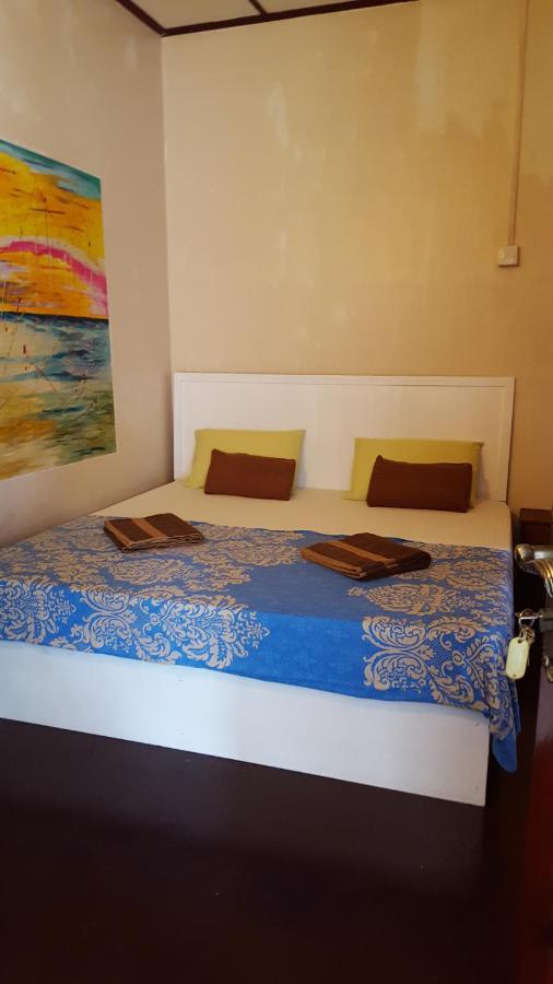 The Backpack Hub At Weligama Hostel Exterior photo