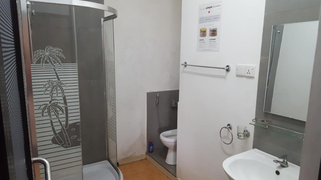 The Backpack Hub At Weligama Hostel Exterior photo